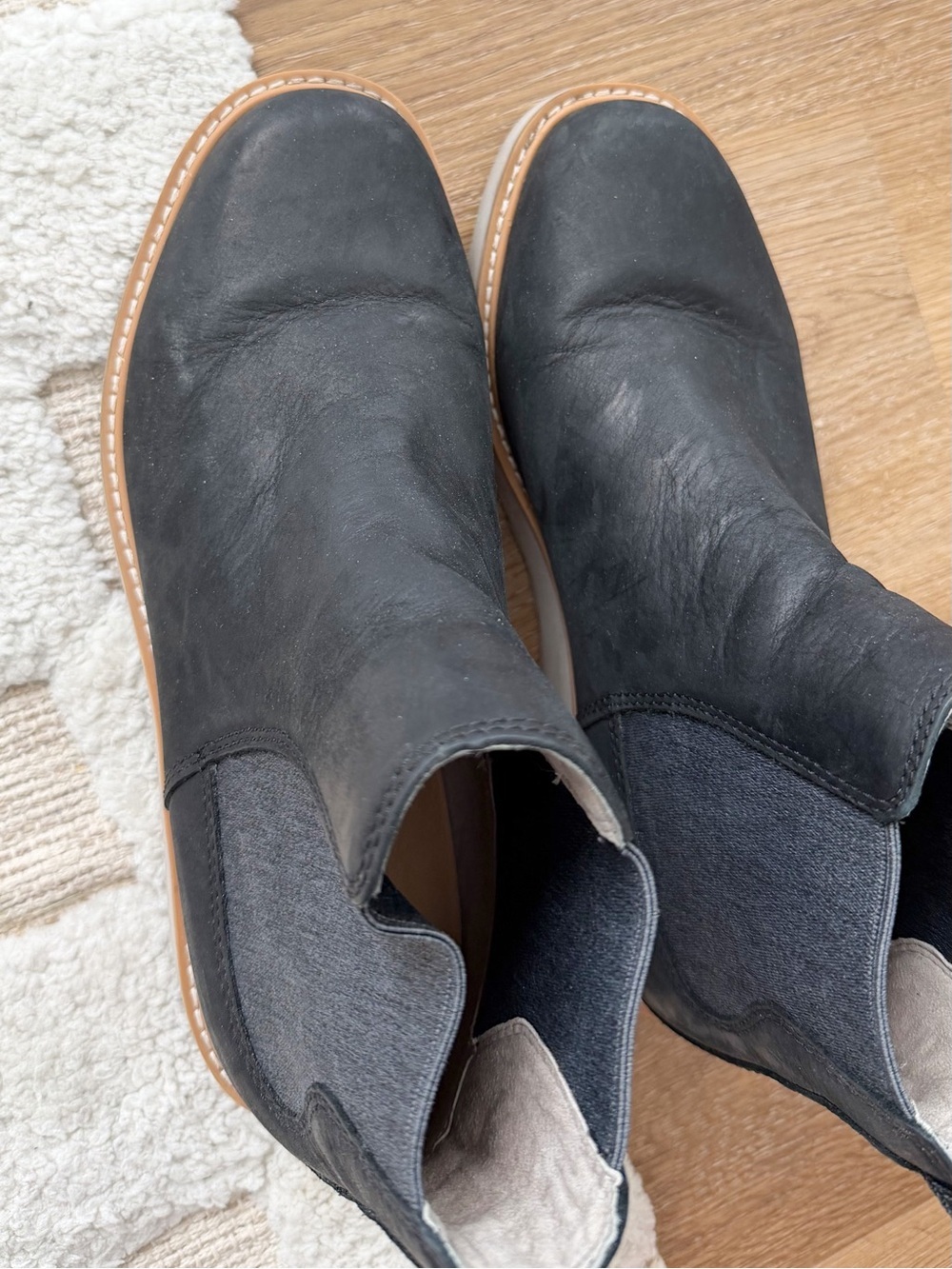 Kodiak Chelsea Boot in Black - Picture 8 of 8